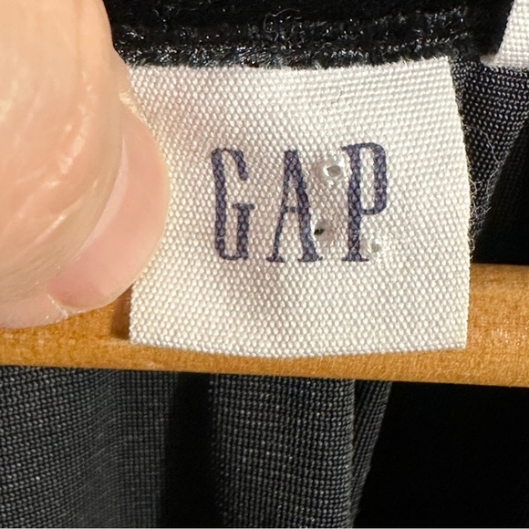 Gap size large black velour crop shirt, v neck, short sleeves. party, date night - Picture 5 of 6